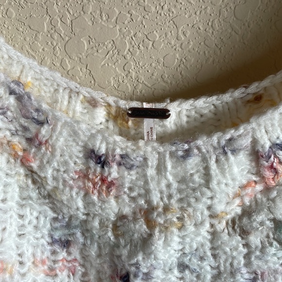 NWT Free People Sunset Cloud Cozy Cropped Sweater in Ivory Combo Size Large - Picture 8 of 12